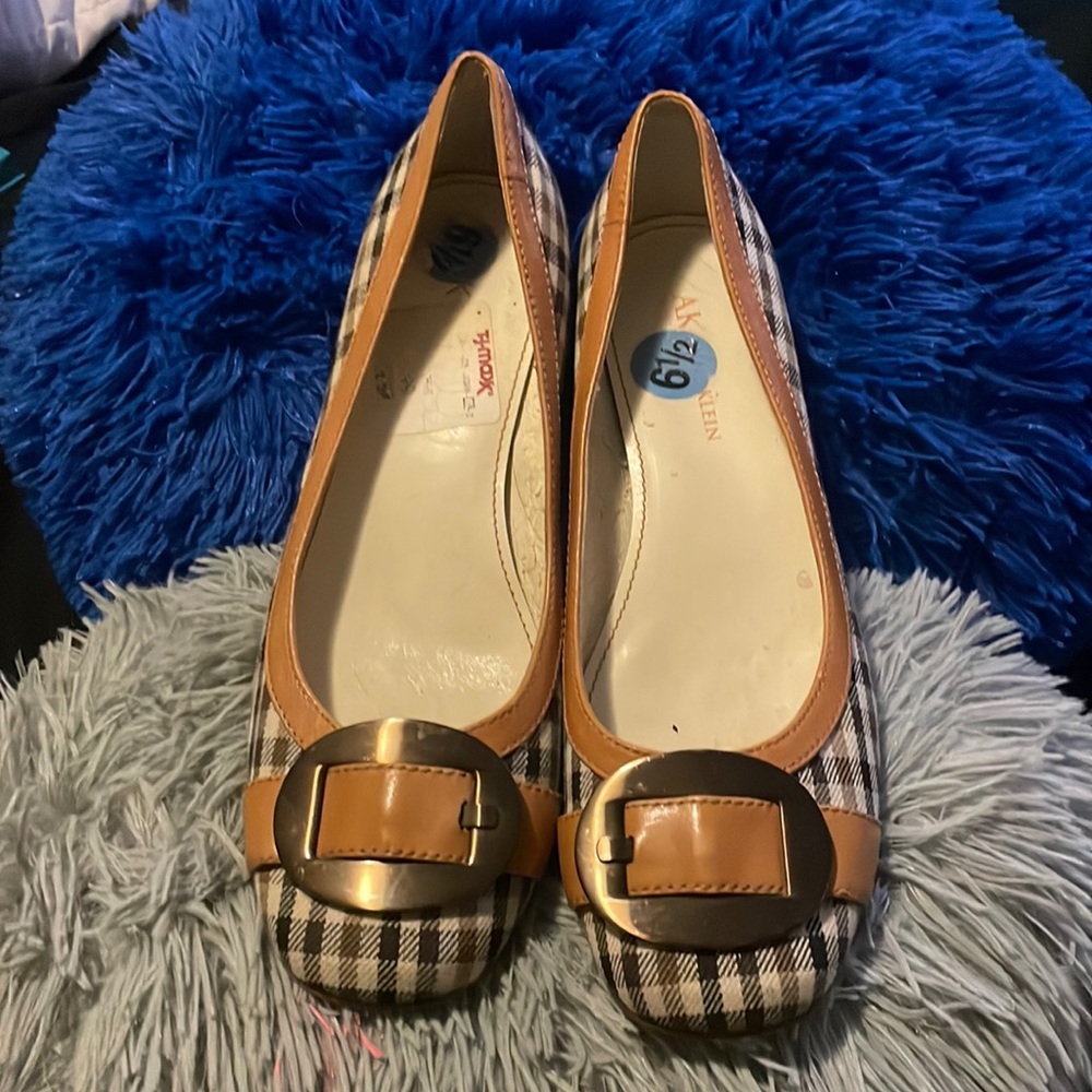 Plaid brown and tan and beige buckle shoes 🍂